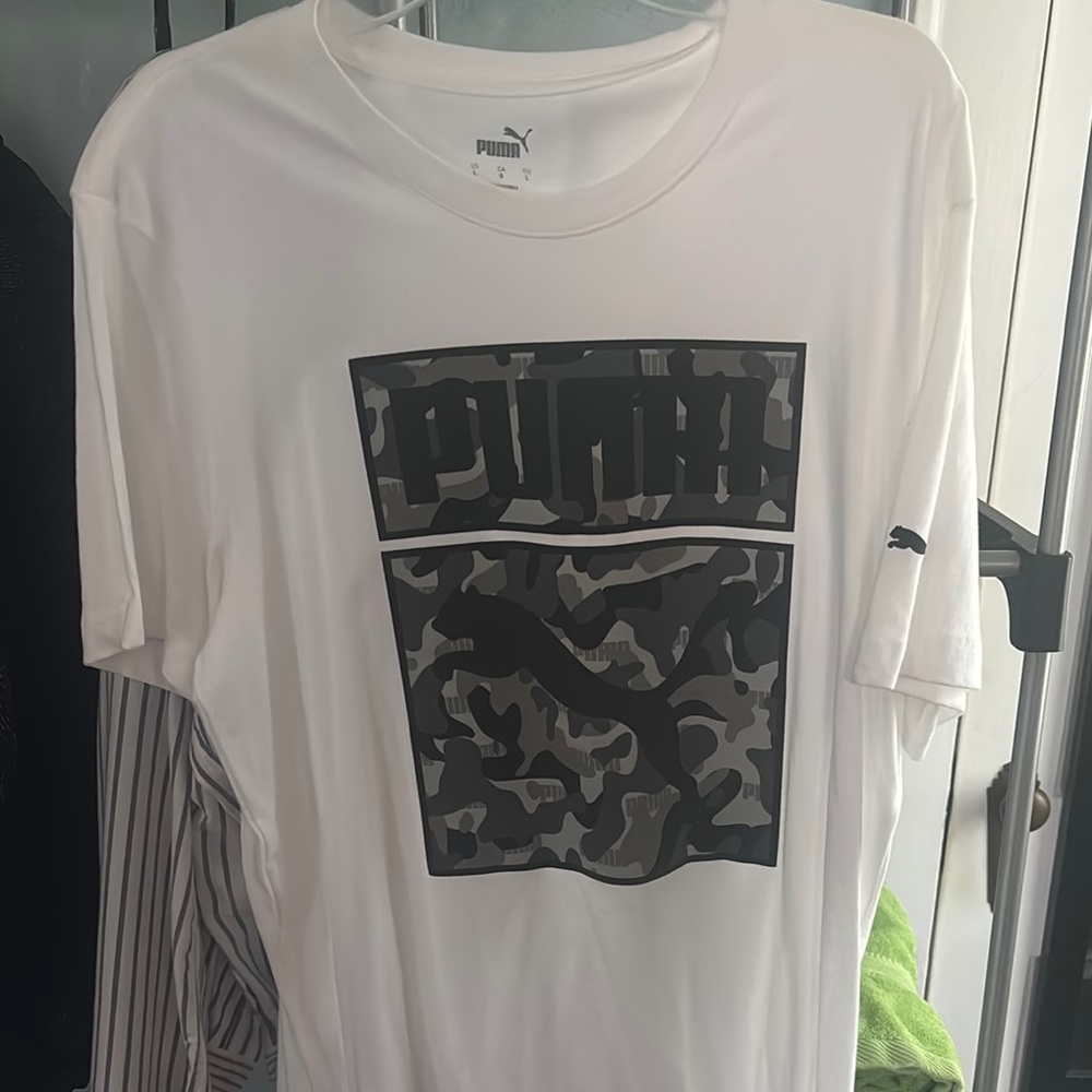 Puma Men's White Camo Graphic T-Shirt